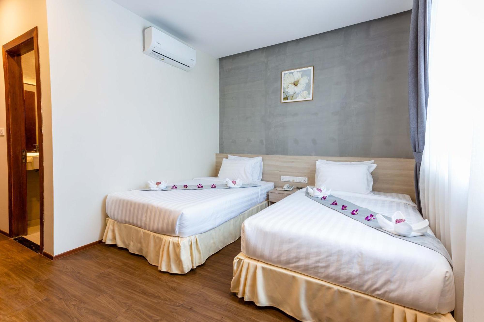 Joli Hotel Phnom Penh Room photo