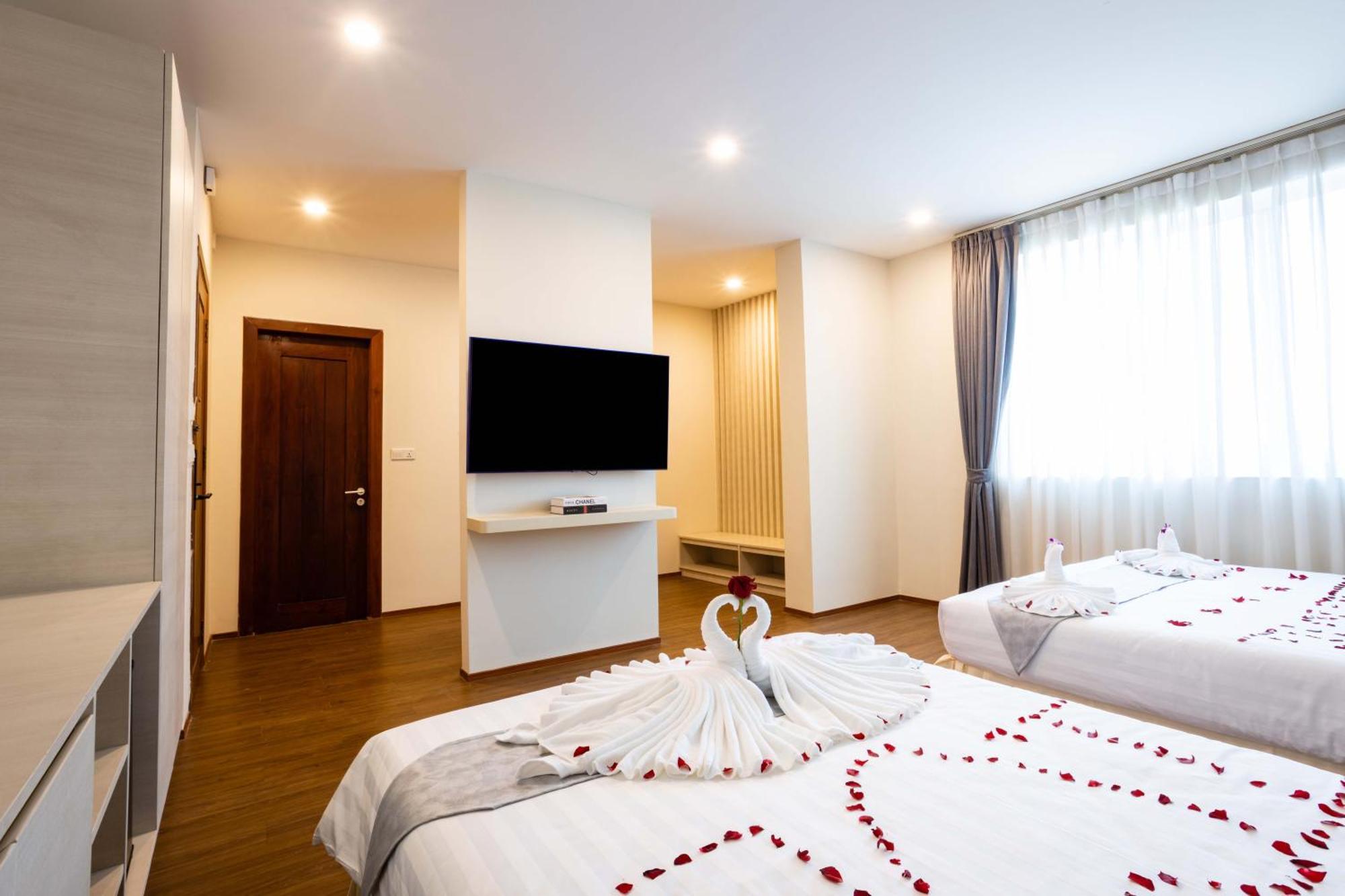 Joli Hotel Phnom Penh Room photo